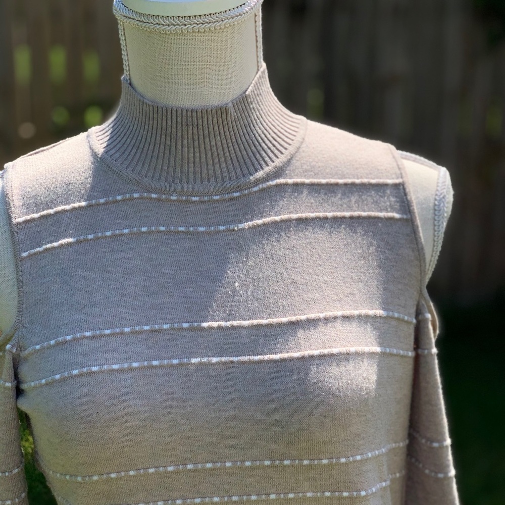 All At Once Cold Shoulder Top - Picture 2 of 4